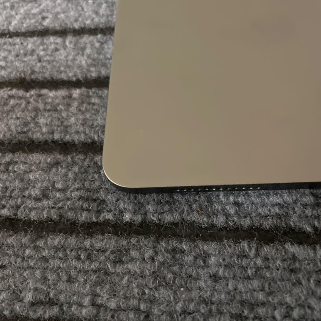 56 iPad Air5 第5世代 M1チップ 64GB Wi-Fi グレイ