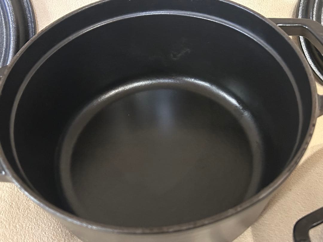 ストウブ Staub ココット鍋セット22センチ16センチ