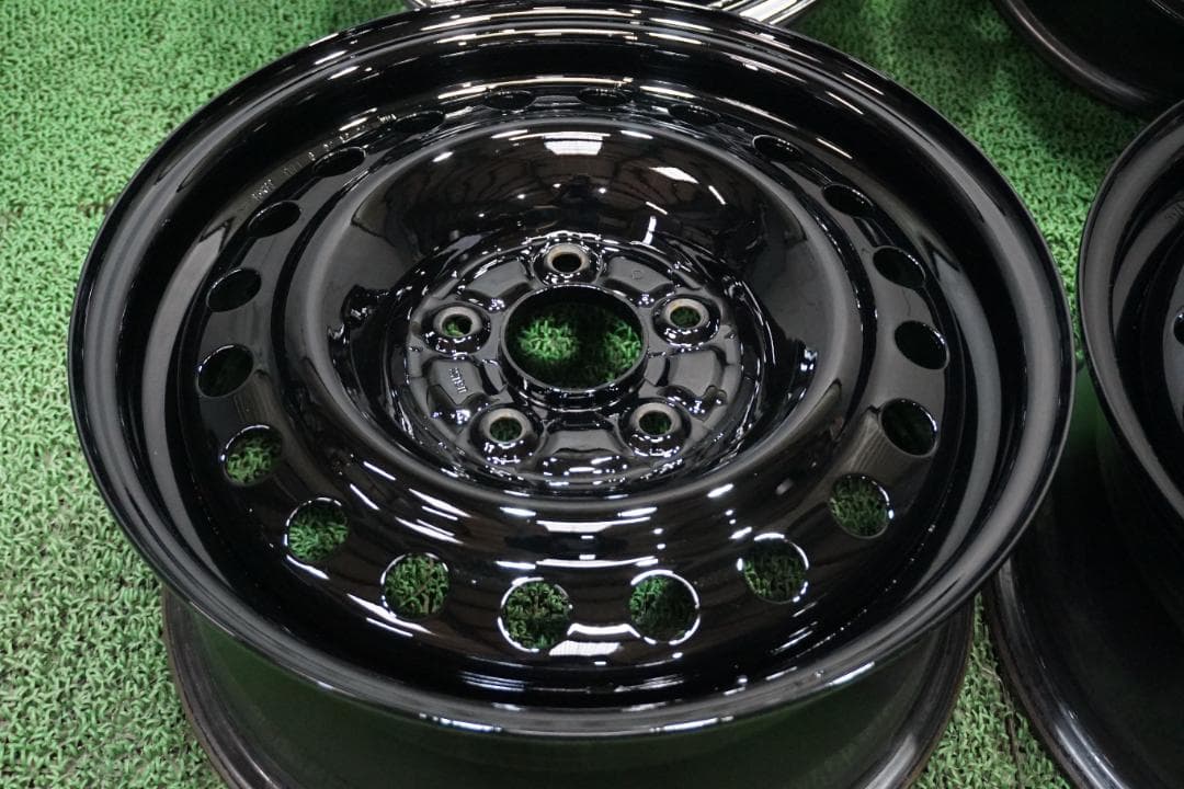 カスタムブラックエディション　ヴェゼル　ステップワゴン　WR-V　オデッセイ
