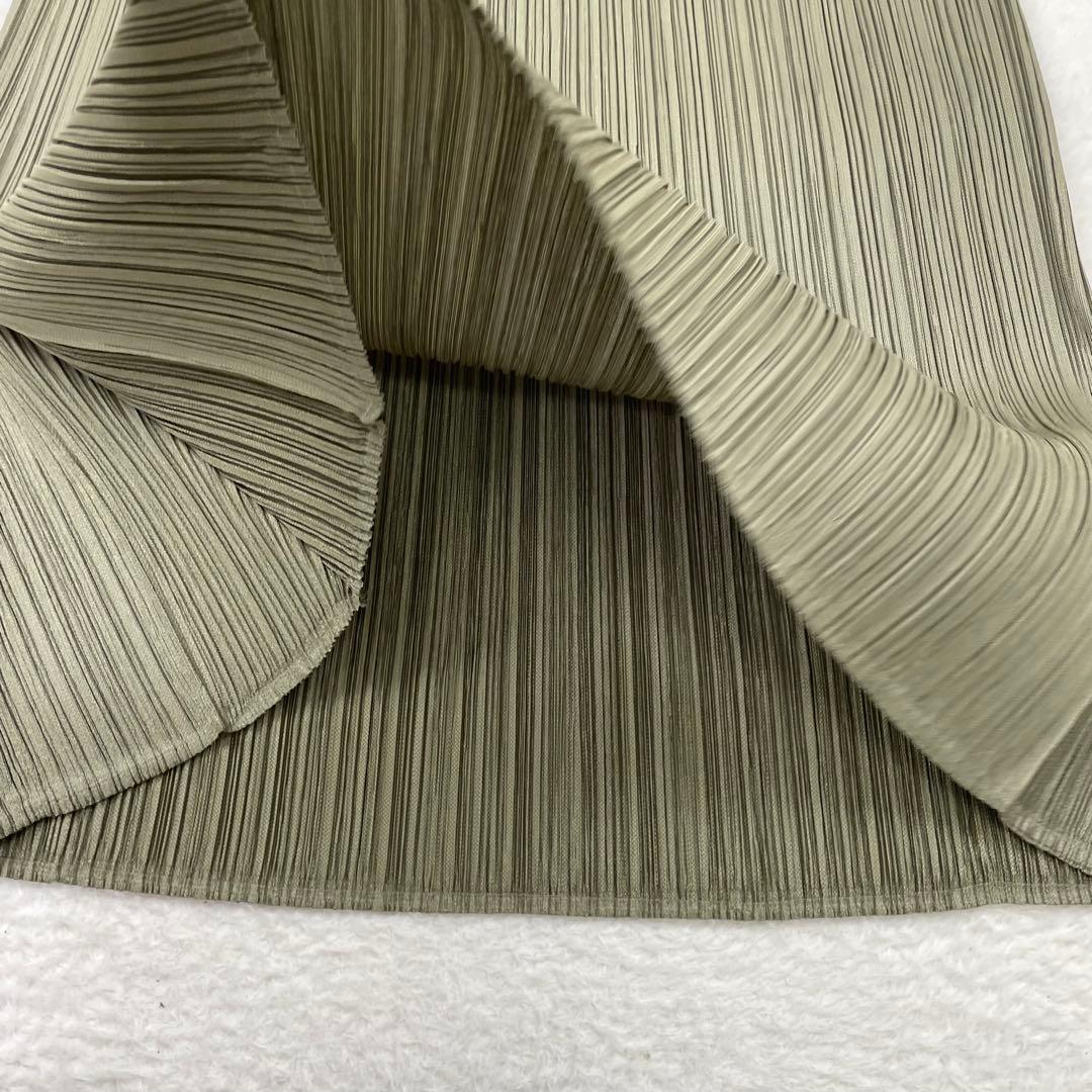 美品　PLEATS PLEASE オリーブグリーン プリーツロングスカート