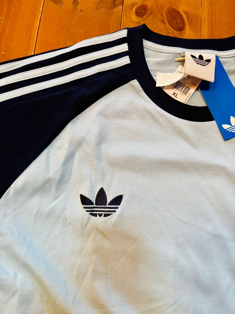 新品！adidas × Oasis ツアースリーストライプス Tシャツ　XL