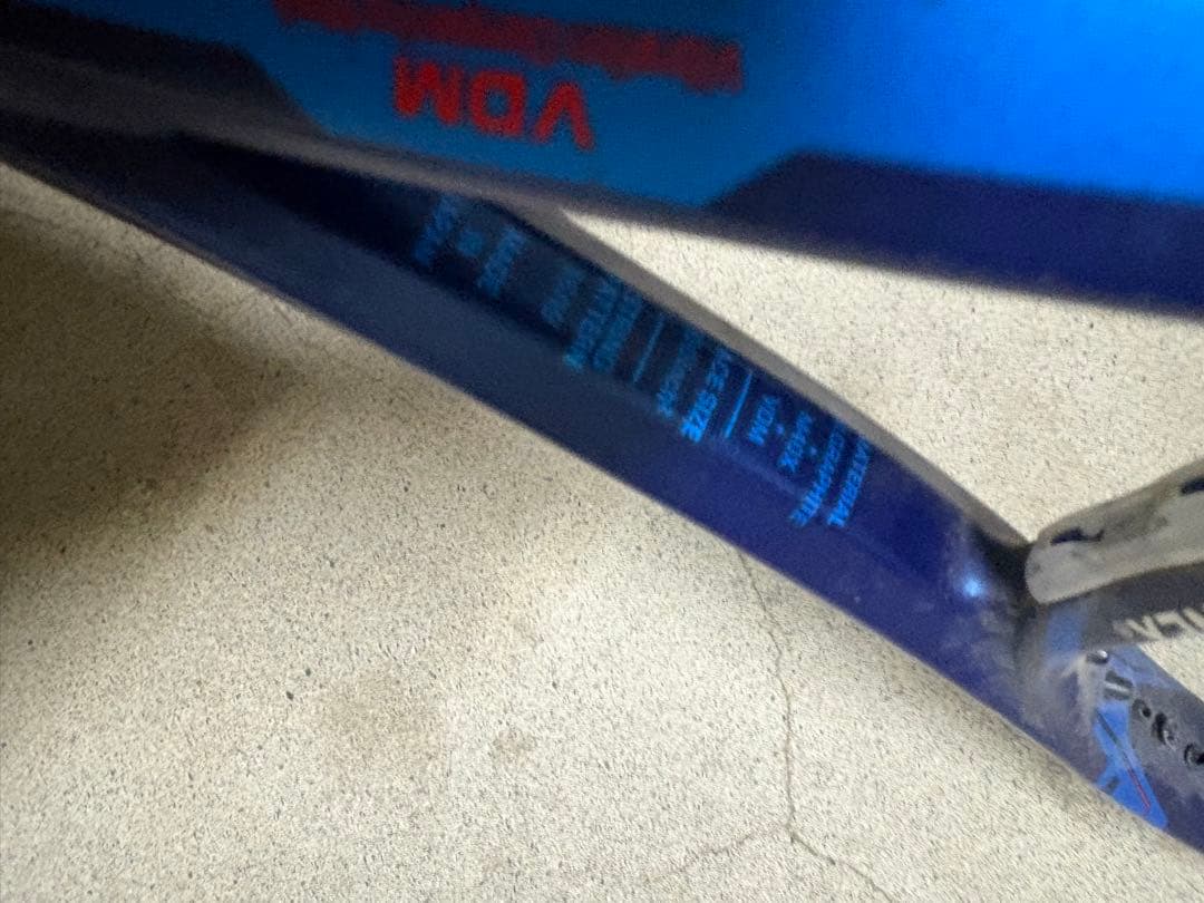YONEX EZONE 100テニスラケット
