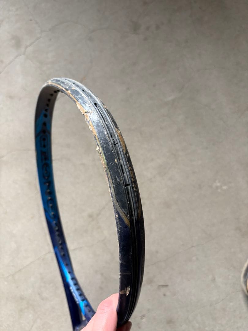 YONEX EZONE 100テニスラケット