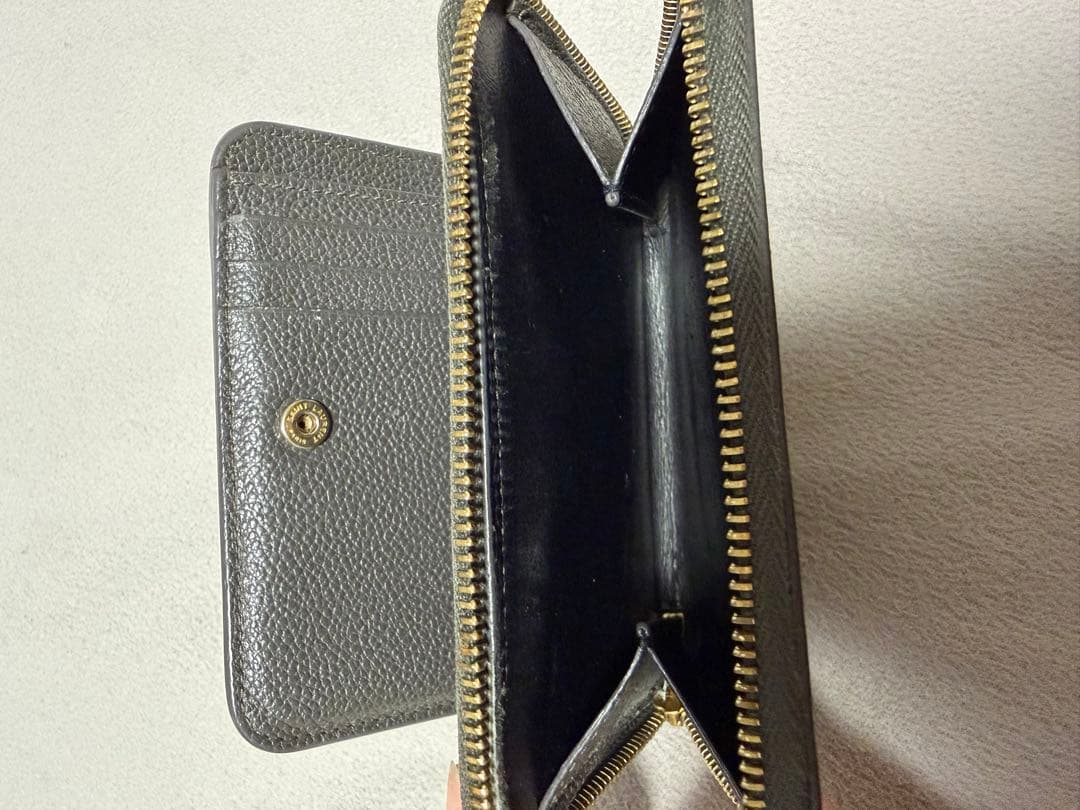 YSL二つ折り財布