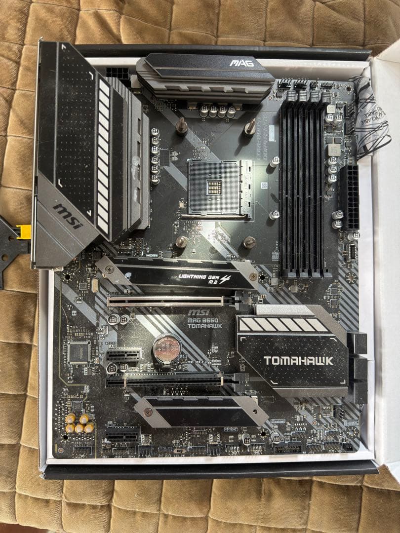 八*輝様 MSI B550 TOMAHAWK マザーボード