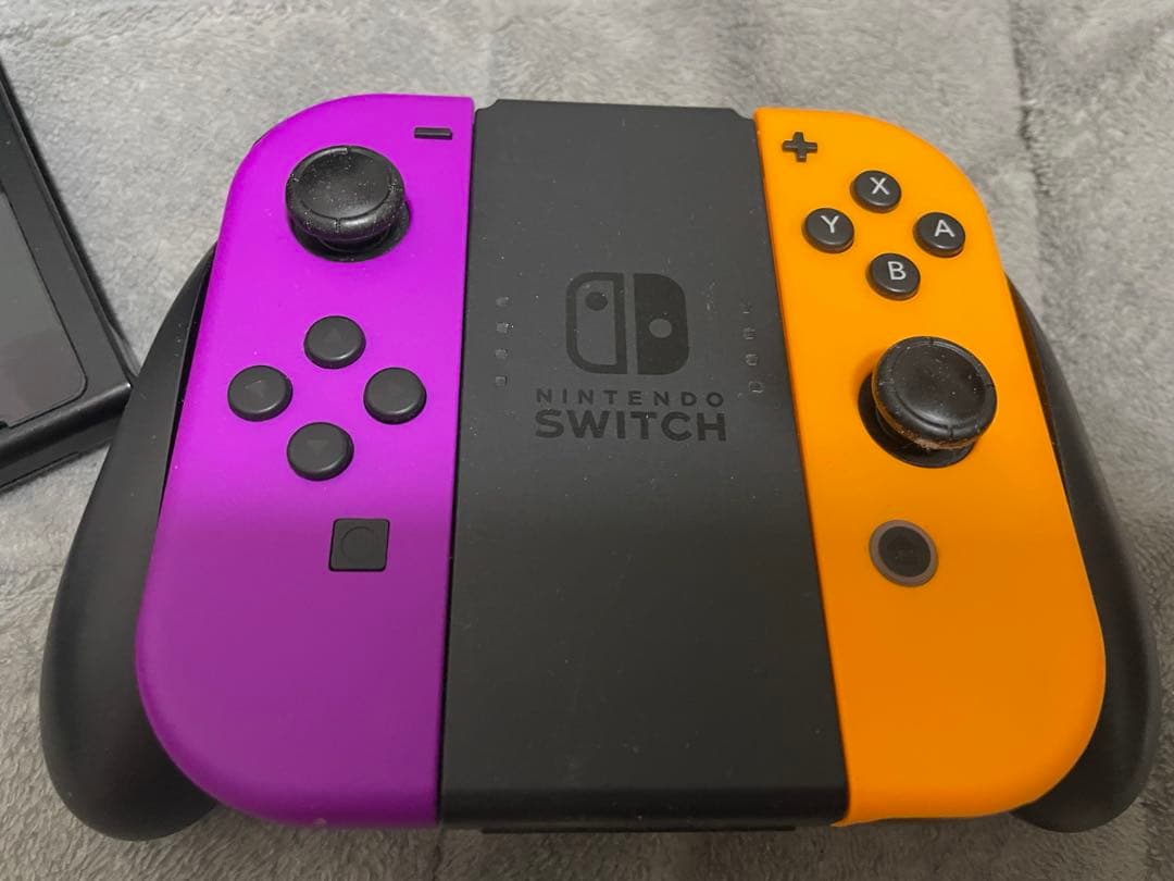 ちゃー子 Nintendo Switch 本体、Joy-Con新品