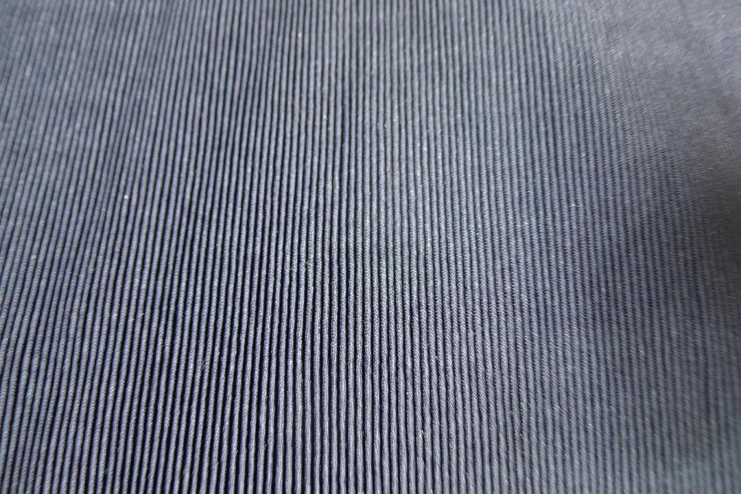 イッセイミヤケ　PLEATS プリーツ デザイン トップス 黒色 3