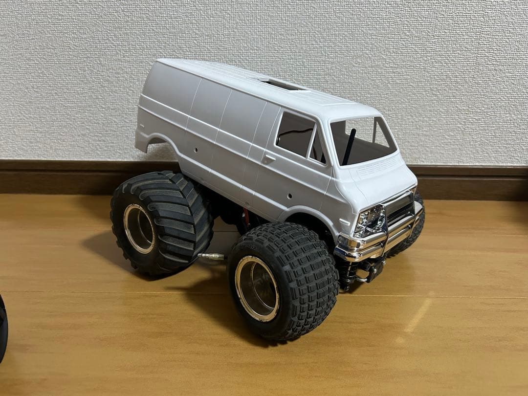 wr02 スポチュン　サーボ　ランチボックスボディ付き