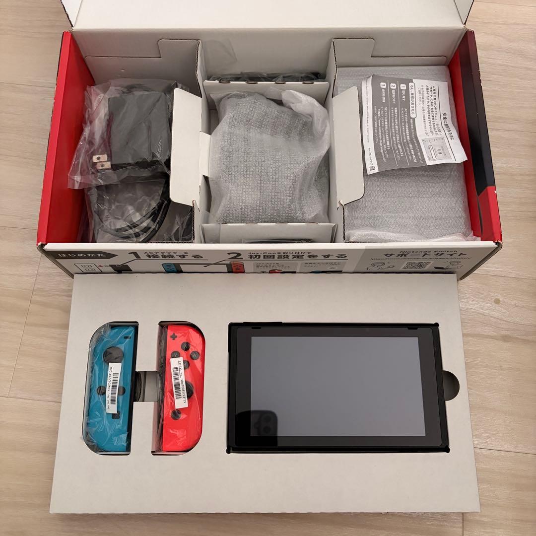 Nintendo Switch ニンテンドースイッチ2020年式美品、付属品完備