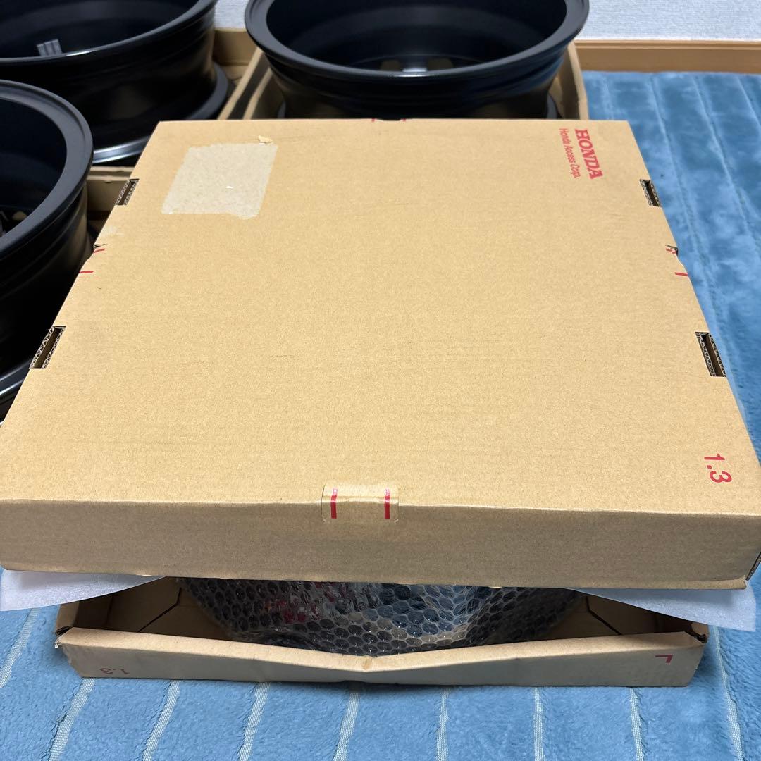 新車外し ホンダ 新型フリードクロスター純正ホイール4本セット 二個口発送 ①