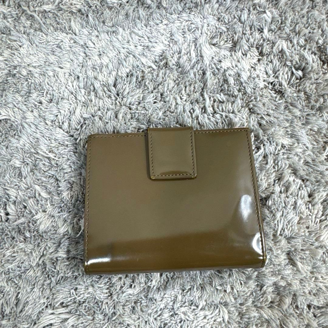 PRADA プラダ 二つ折り財布 エナメル がま口 ギャランティ 箱付き