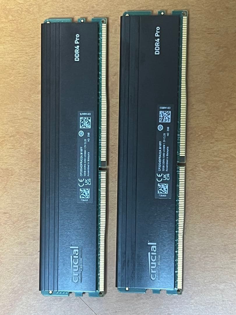 メモリー CRUCIAL DDR4 3200mhz 64gb 32x2