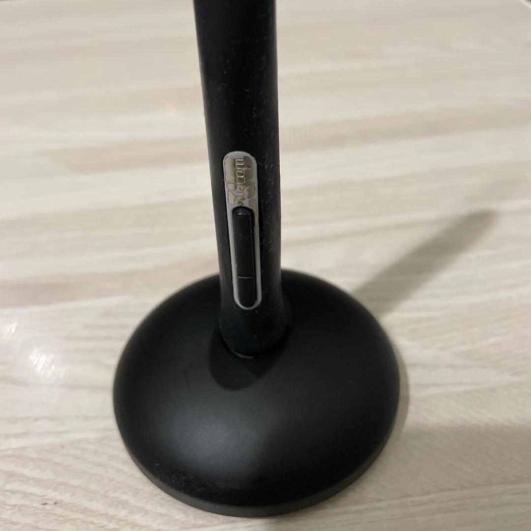 wacom intuos Pro sサイズ　PHT-460