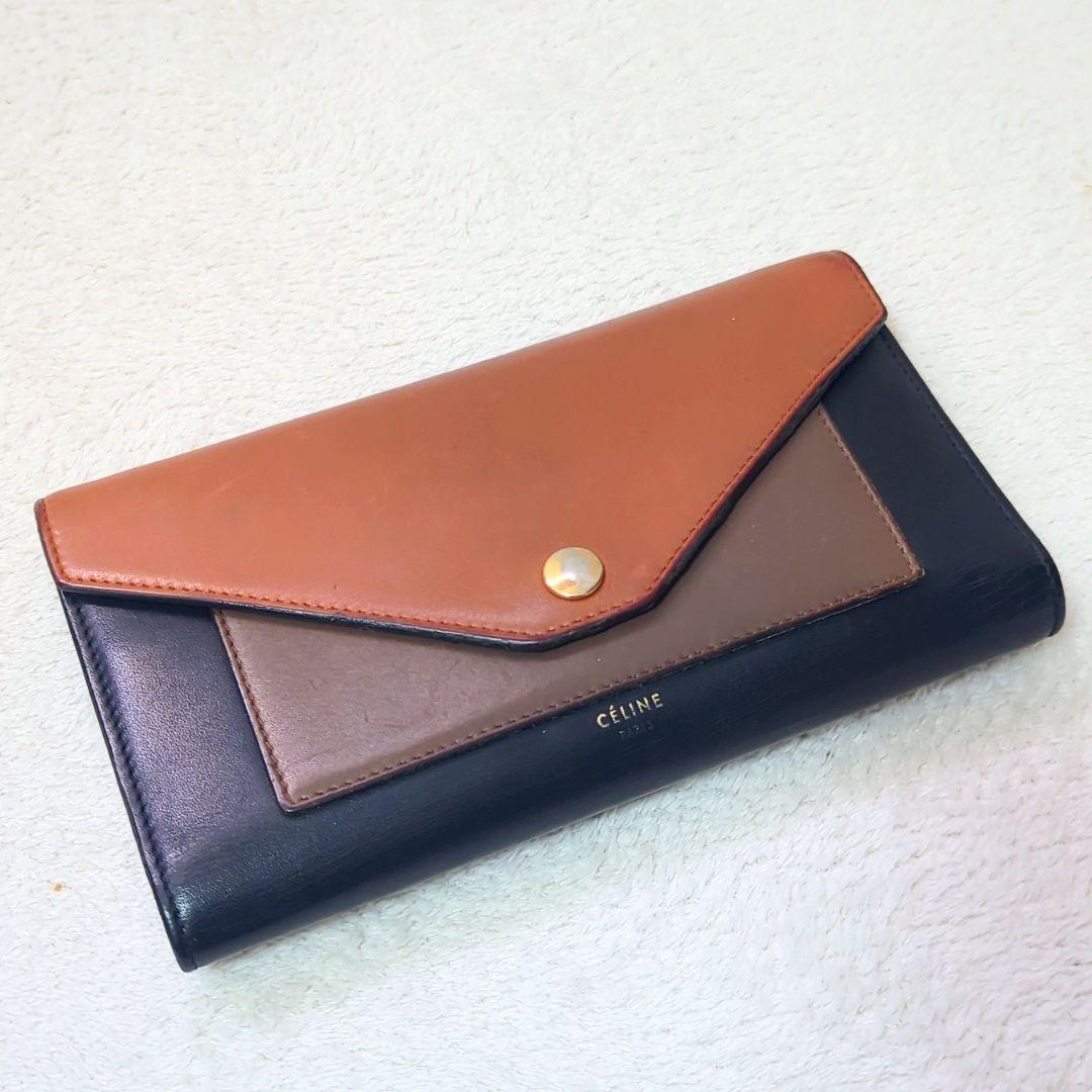 【CELINE セリーヌ】トライフォールデッド マルチファンクション 長財布