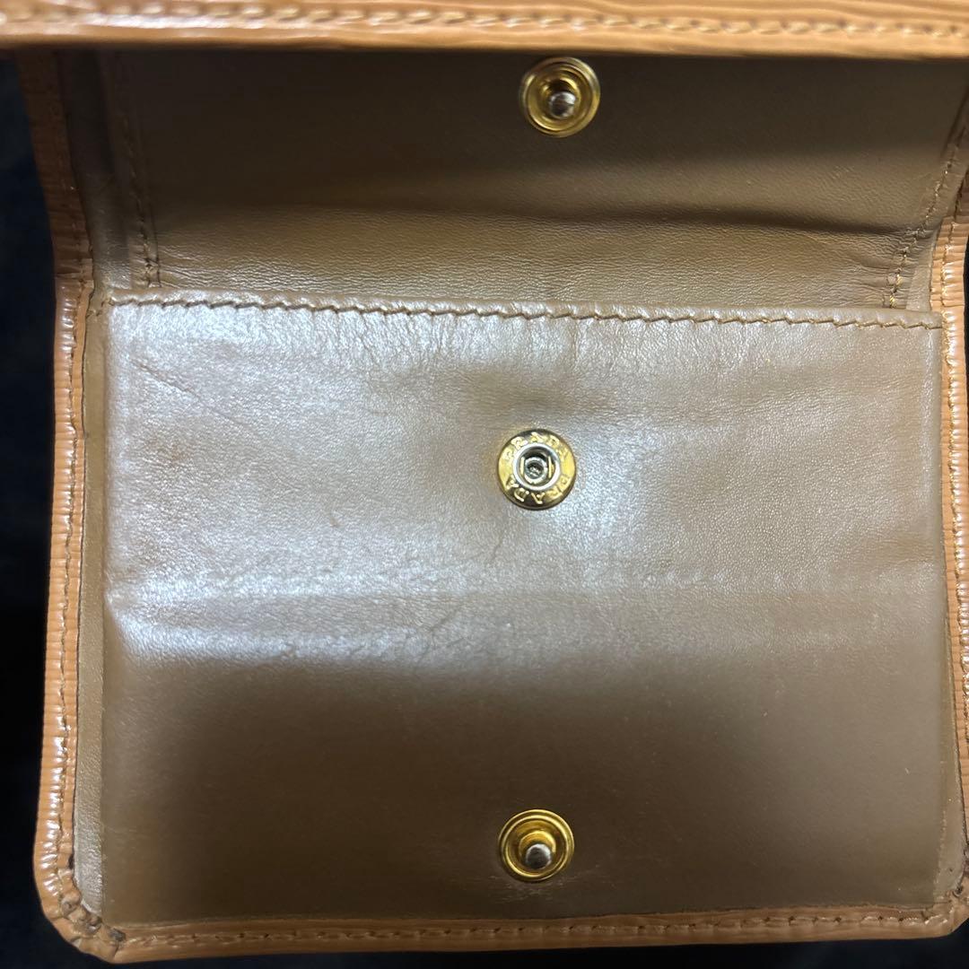 PRADA 三つ折り財布　キャメル