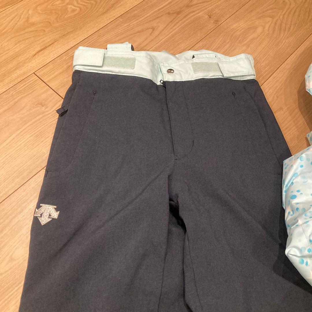 美品 DESCENTE 子ども用スキーウェア 上下セット130cm デサント