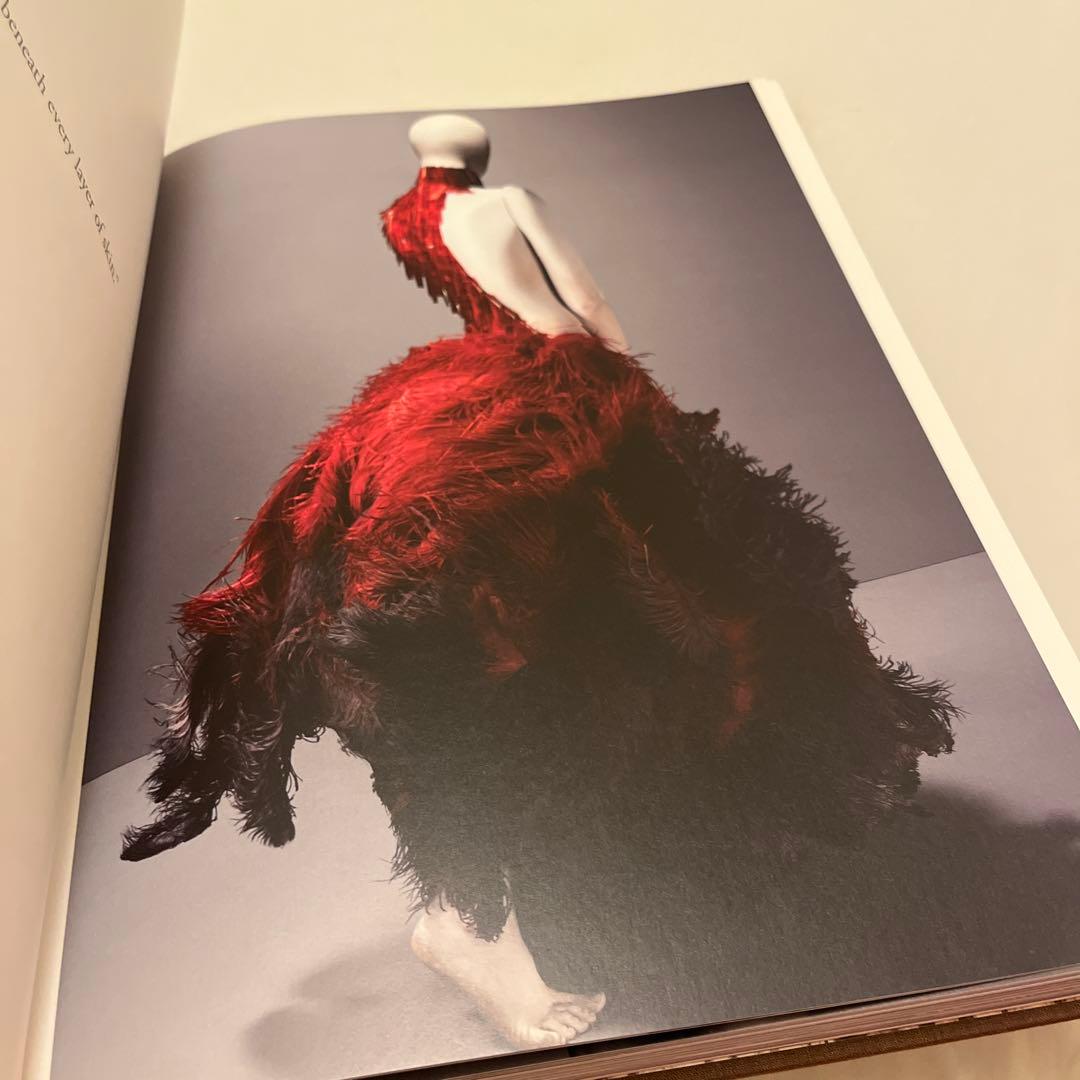 ALEXANDER McQUEEN SAVAGE BEAUTY /洋書