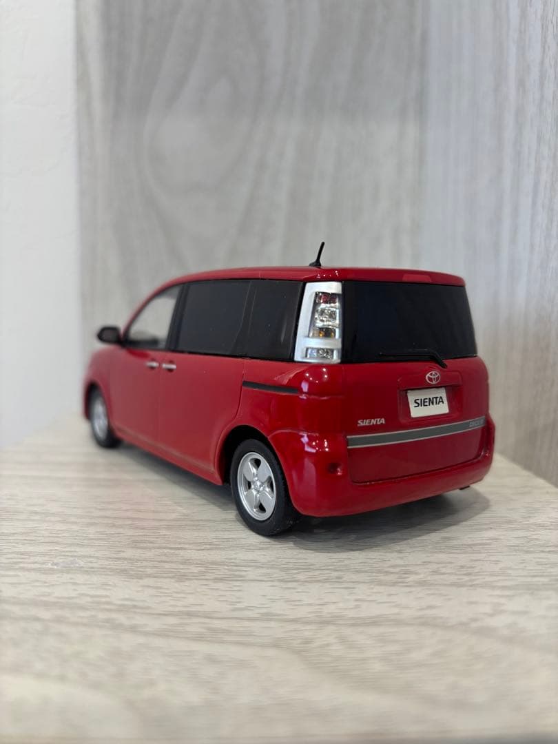 トヨタシエンタダイス　カラーサンプル　非売品