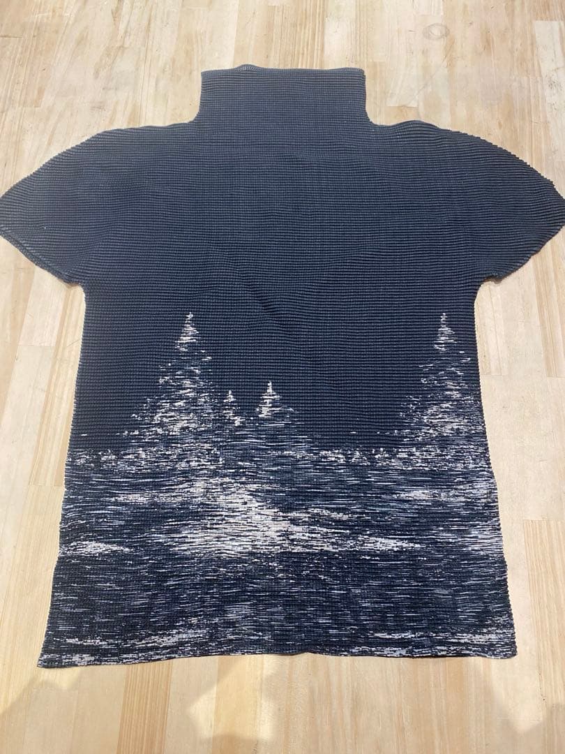 ISSEY MIYAKE me 半袖Tシャツ イッセイミヤケ プリーツ