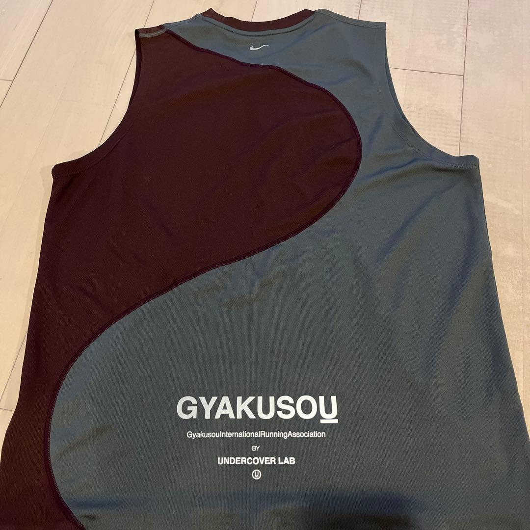 gyakusou NIKE ランニングウェア　上　L