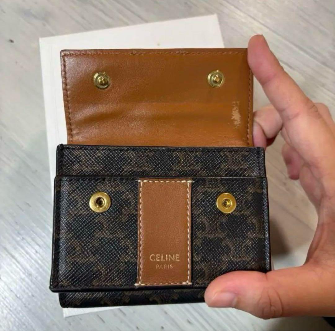 セリーヌ三つ折り財布