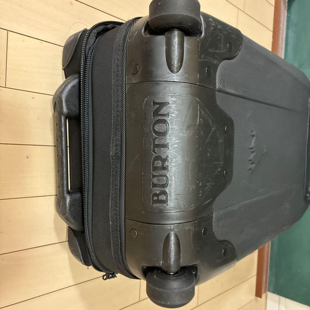 BURTON ウィーリー フライト デック バートン　38L スーツケース 黒色