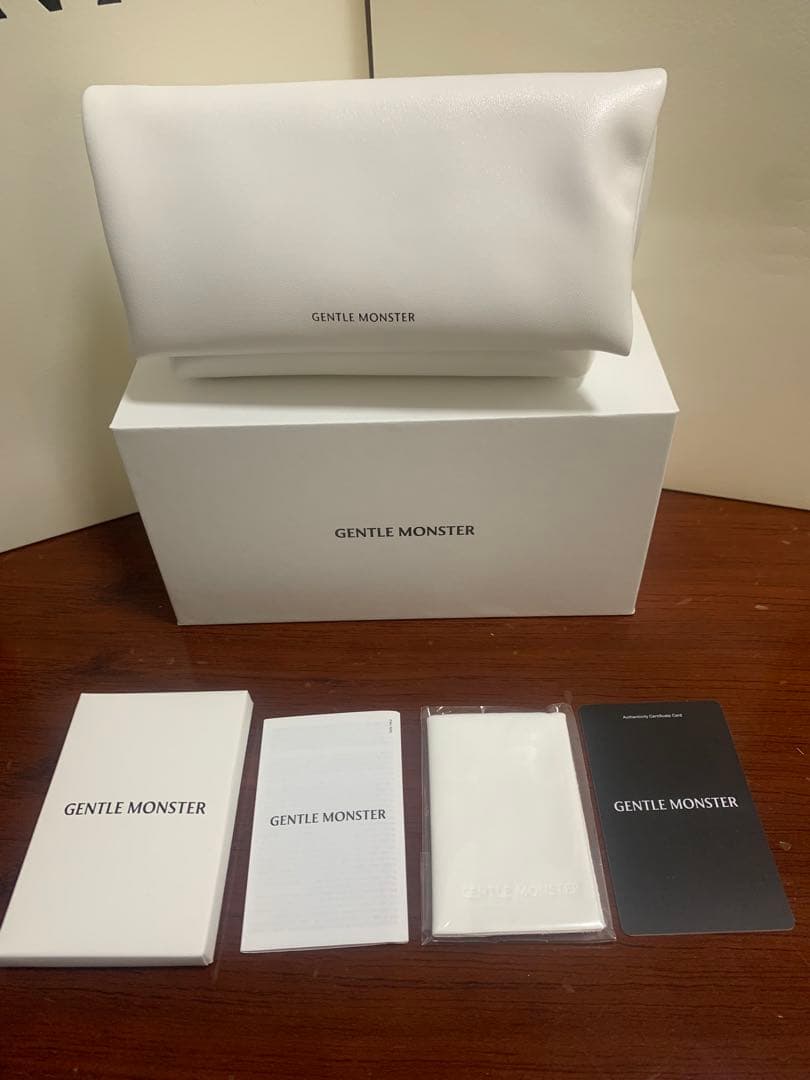 Gentle Monster Heizer 01 ジェントルモンスター