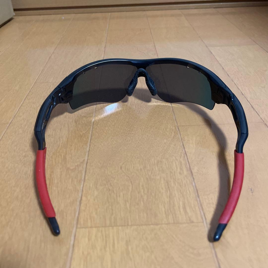 ふ*わ様 オークリー サングラスグラデーションレンズ ネイビーとレッド