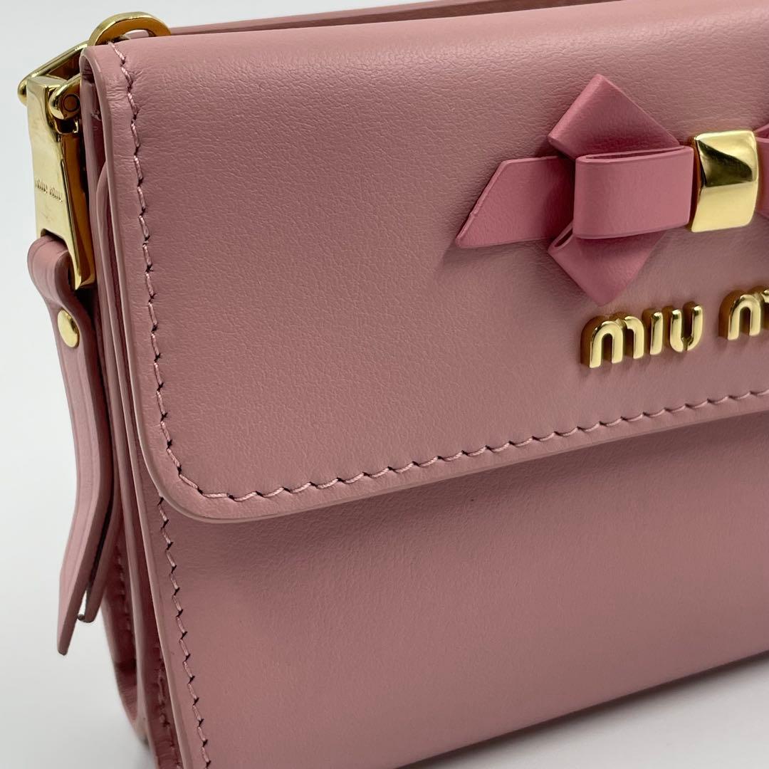 未使用✨　MIUMIU ミュウミュウ 財布　折り財布　リボン　ピンク　箱付き