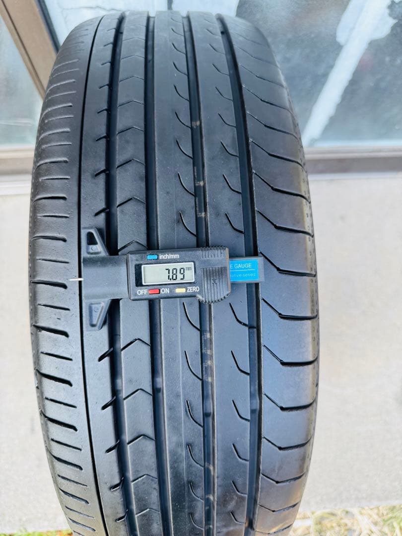 タイヤ・ホイール YOKOHAMA BluEarth-RV RV03 205/60R16 96H