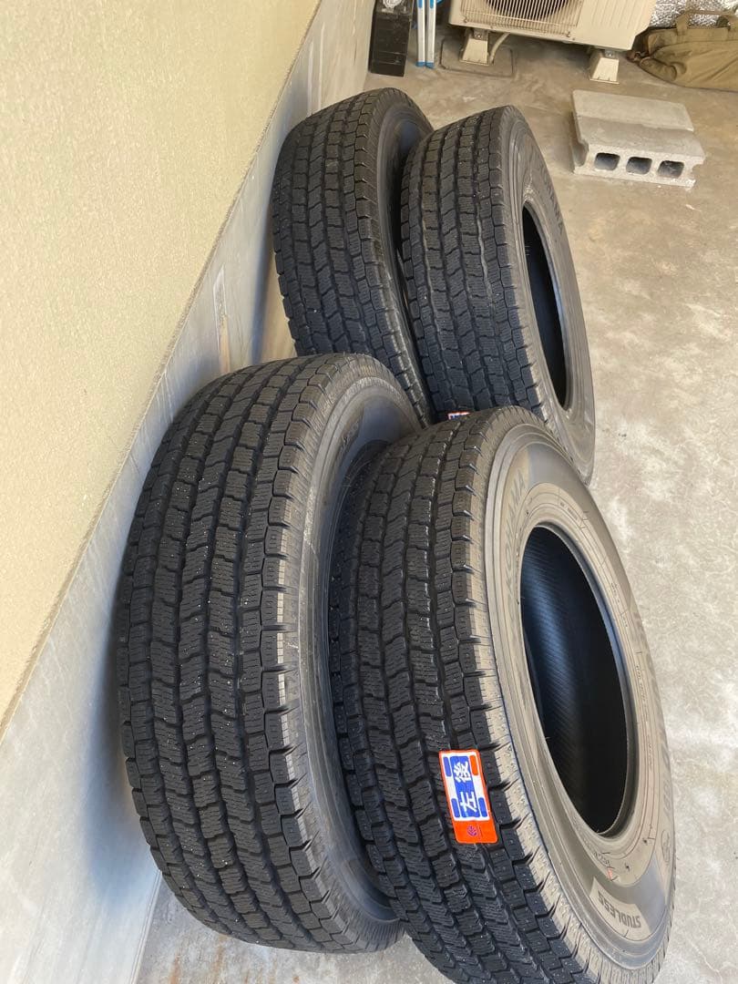 YOKOHAMA ice GUARD 15インチ スタッドレス4本ハイエースなど