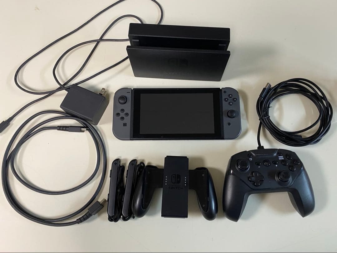 ニンテンドースイッチ　Nintendo Switch 中古美品