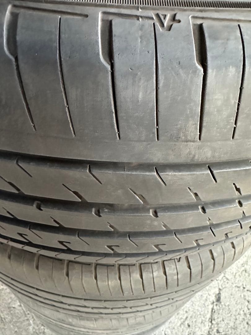 chata②ダンロップ VEURO VE303 245/50r18、2本
