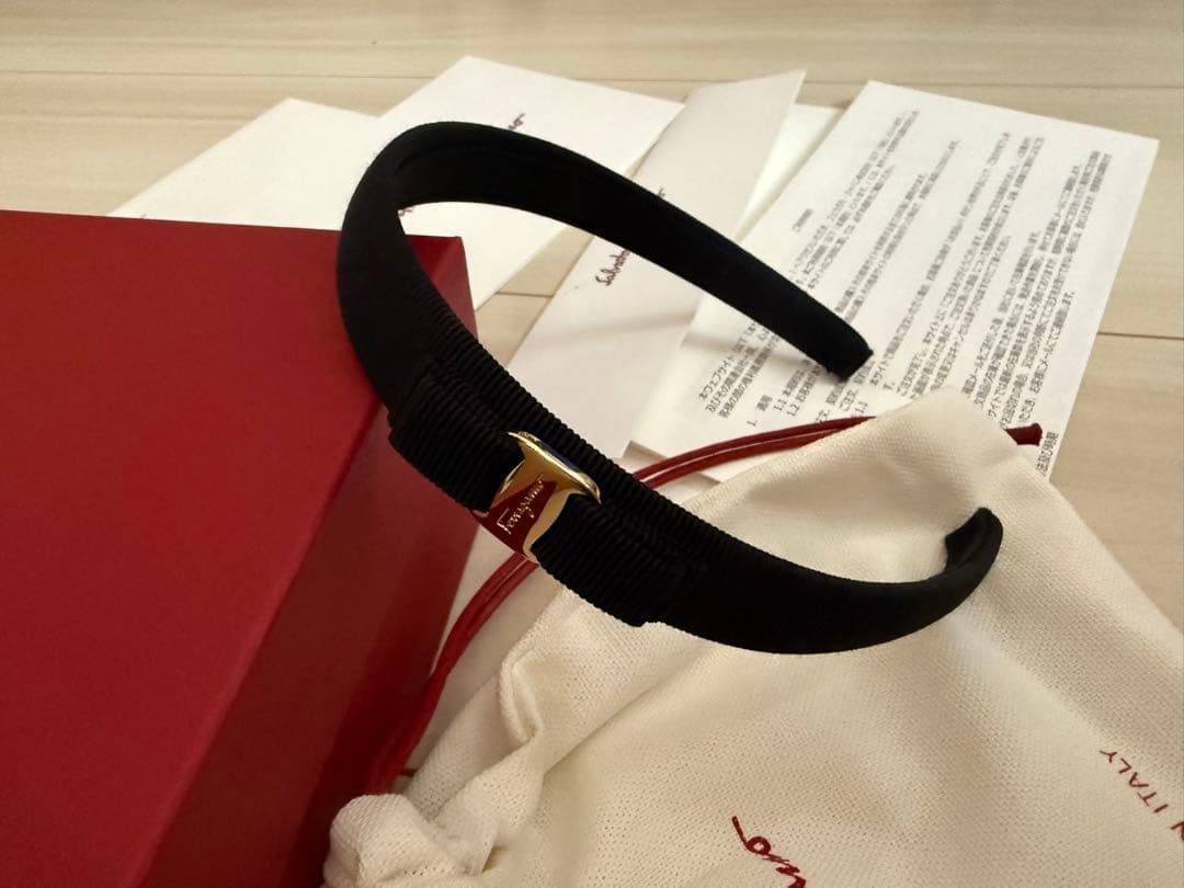 Salvatore Ferragamo リボンカチューシャ