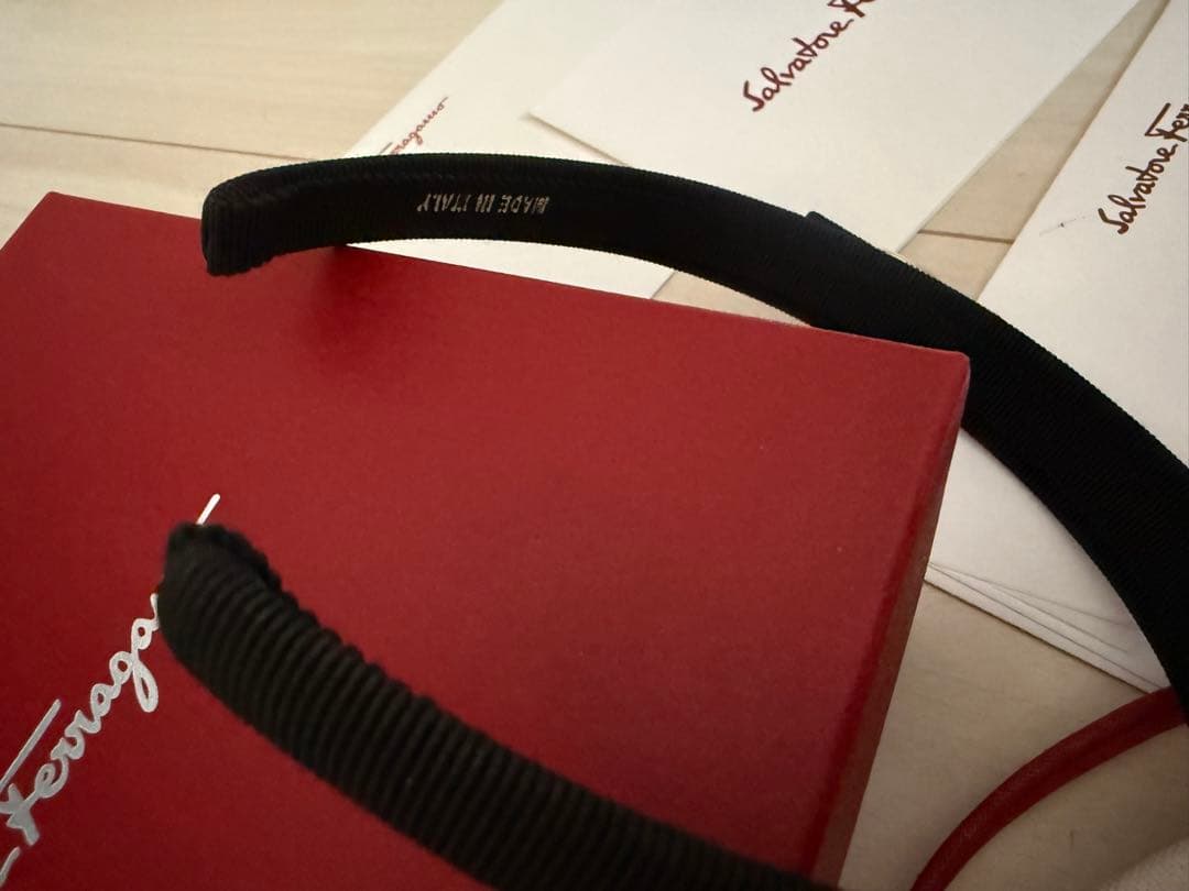 Salvatore Ferragamo リボンカチューシャ