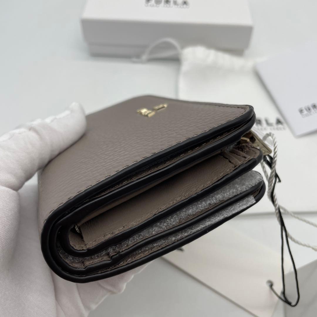 ☆新品未使用☆FURLA☆フルラ☆二つ折り財布☆