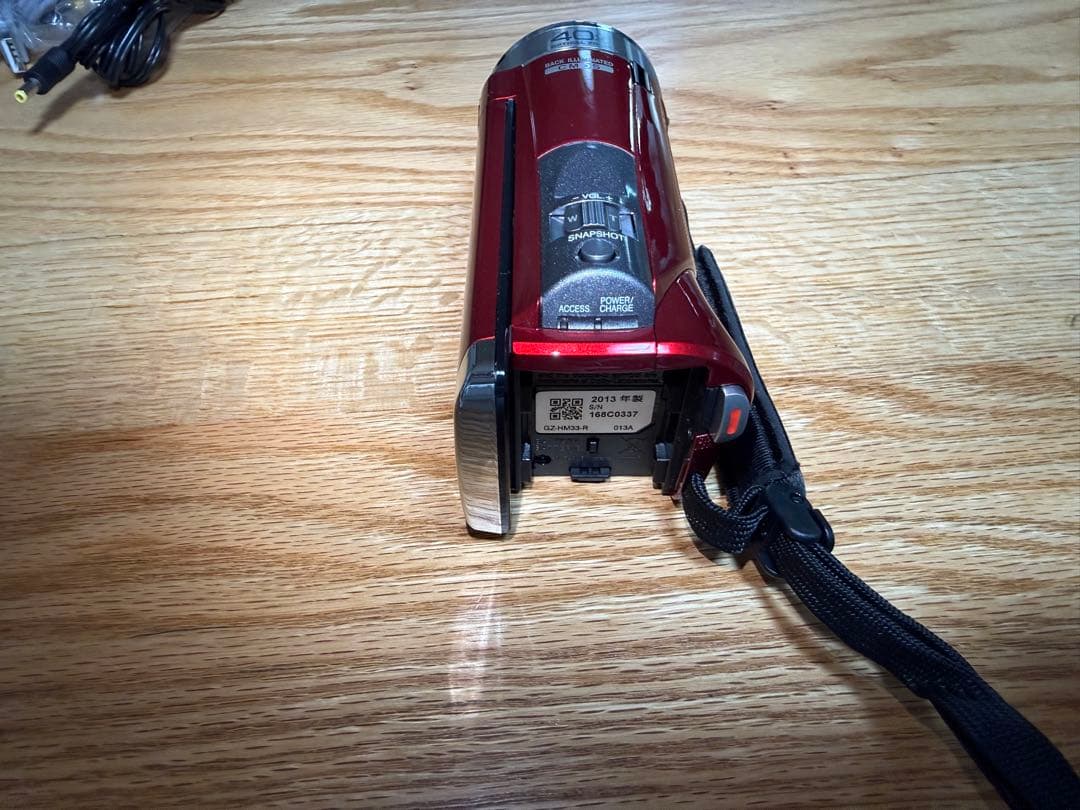 美品 JVC Everio GZ-HM33 バッテリー3個付 ビデオカメラ