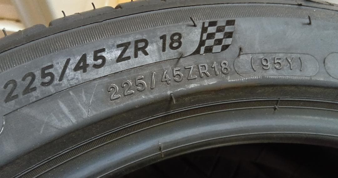 送料含未使用2本　225/45R18ミシュランパイロットスポーツ4　PS4