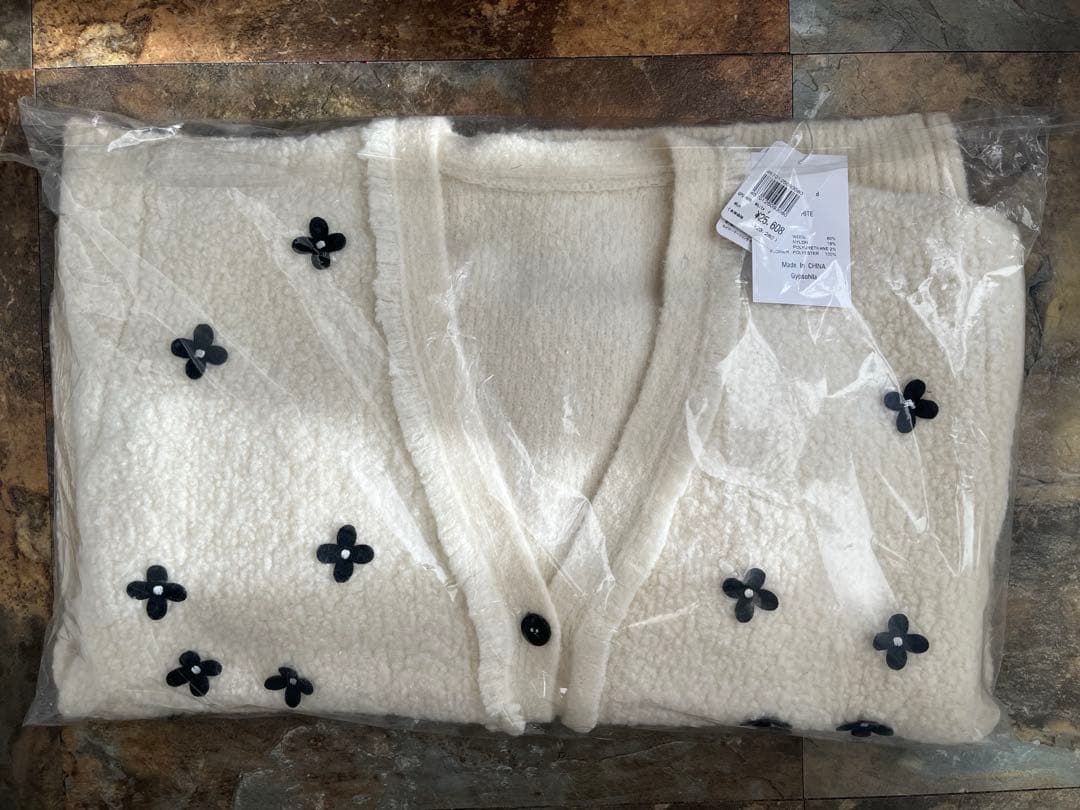 【完売品・美品】Gypsohila Blossom Cardigan