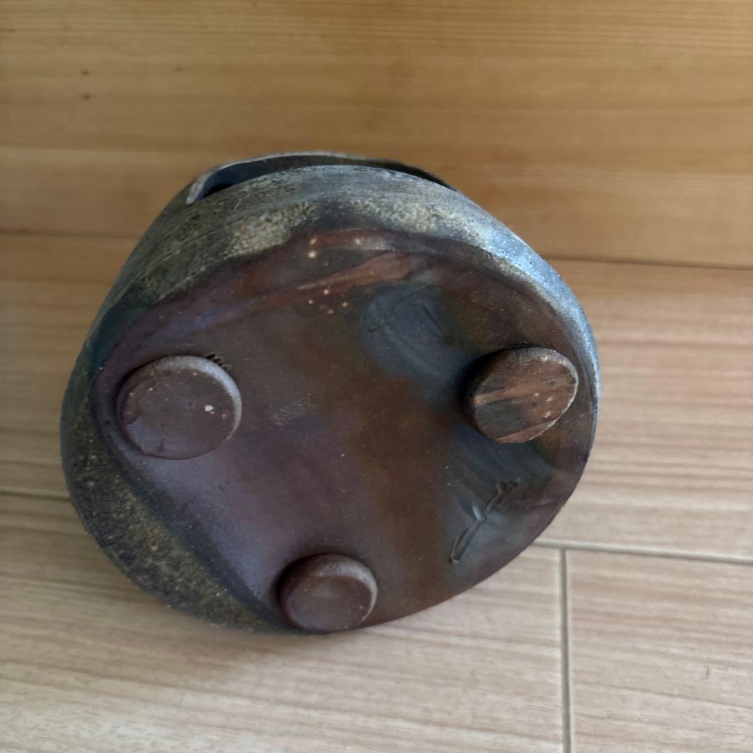 備前焼陶器製の円錐形オブジェ