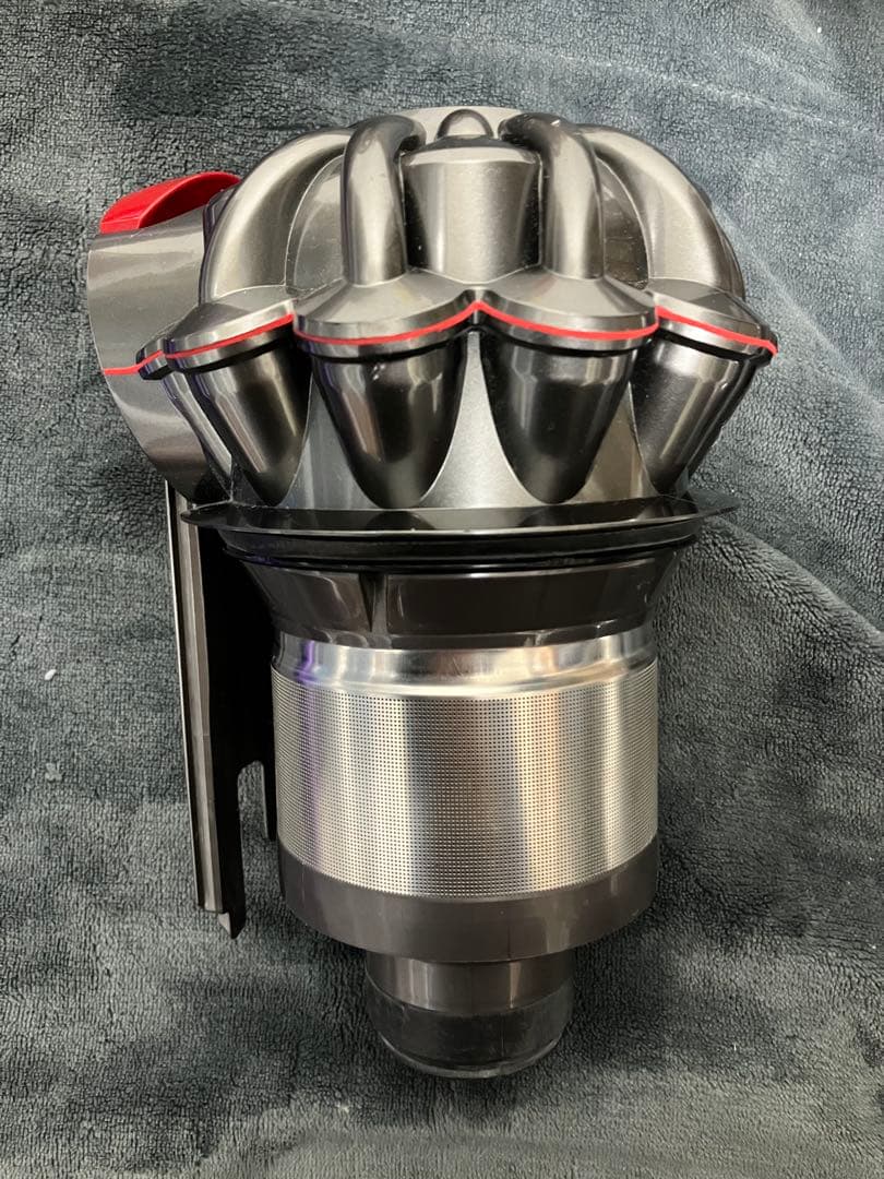 Dyson ダイソン V8 Fluffy 掃除機　※ヘッド以外　電池交換済