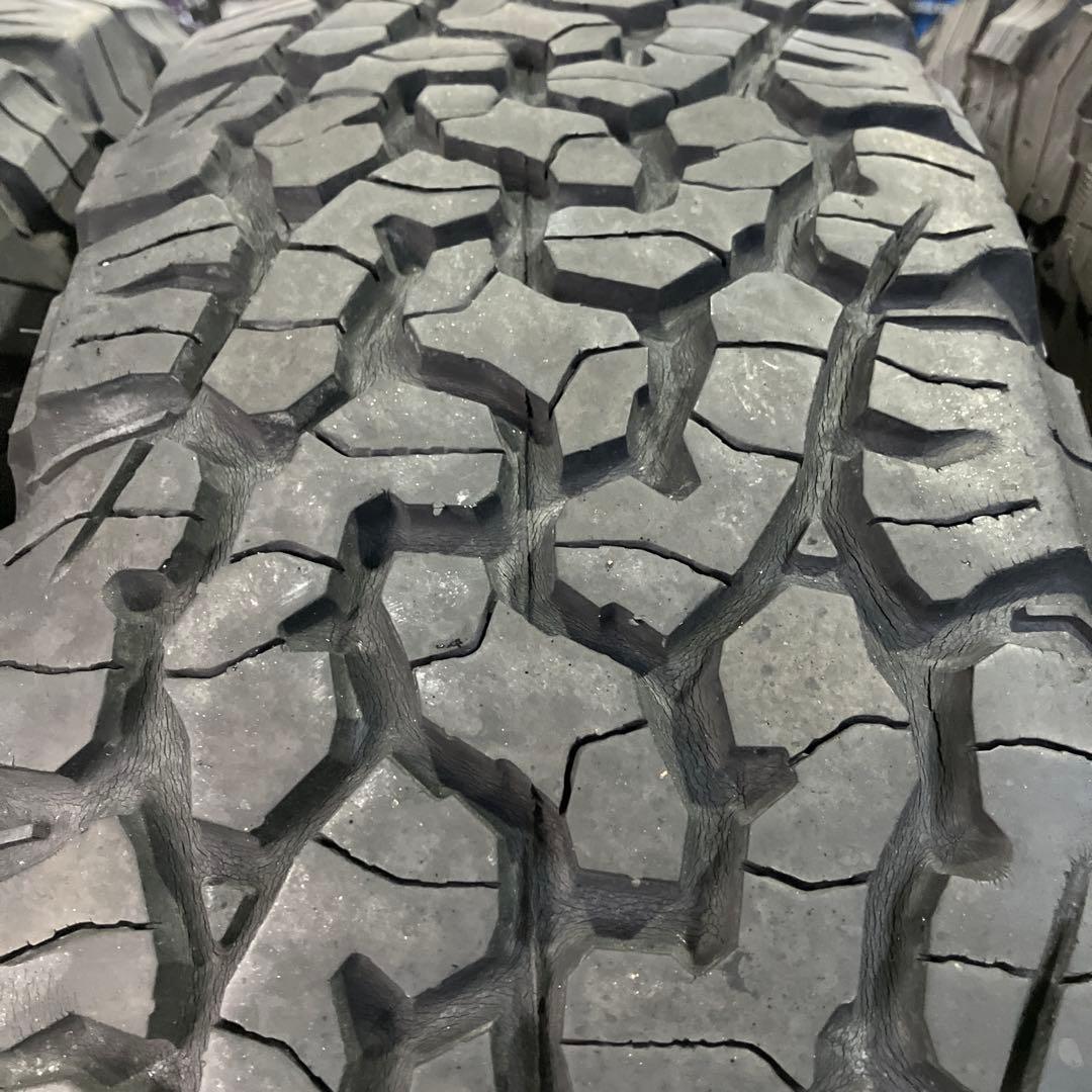 BFGoodrich All-Terrain T/A 16インチタイヤ