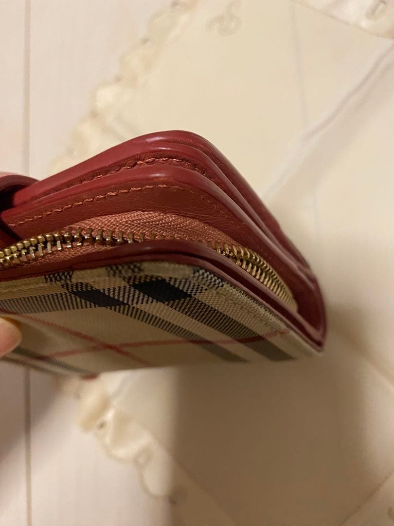 Burberry 折財布　レッド