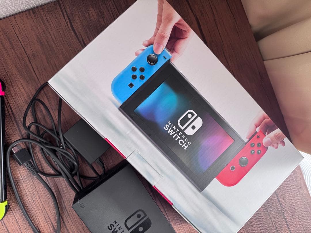 Nintendo Switch 本体・ジョイコン※通電確認済ジャンク