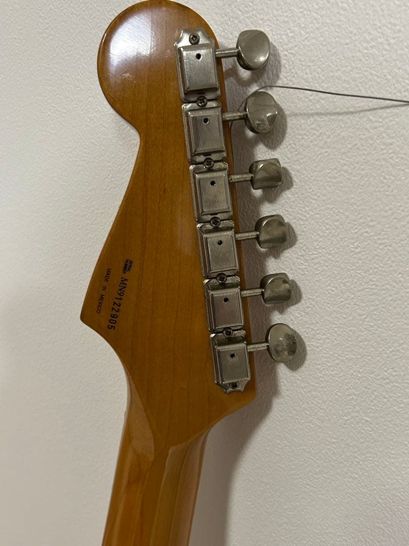 FENDER Stratocaster50's Mexico ストラップ付