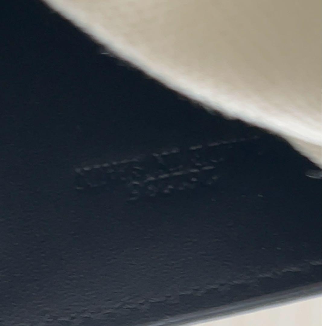 LOEWE ブラック エンボス 三つ折り財布