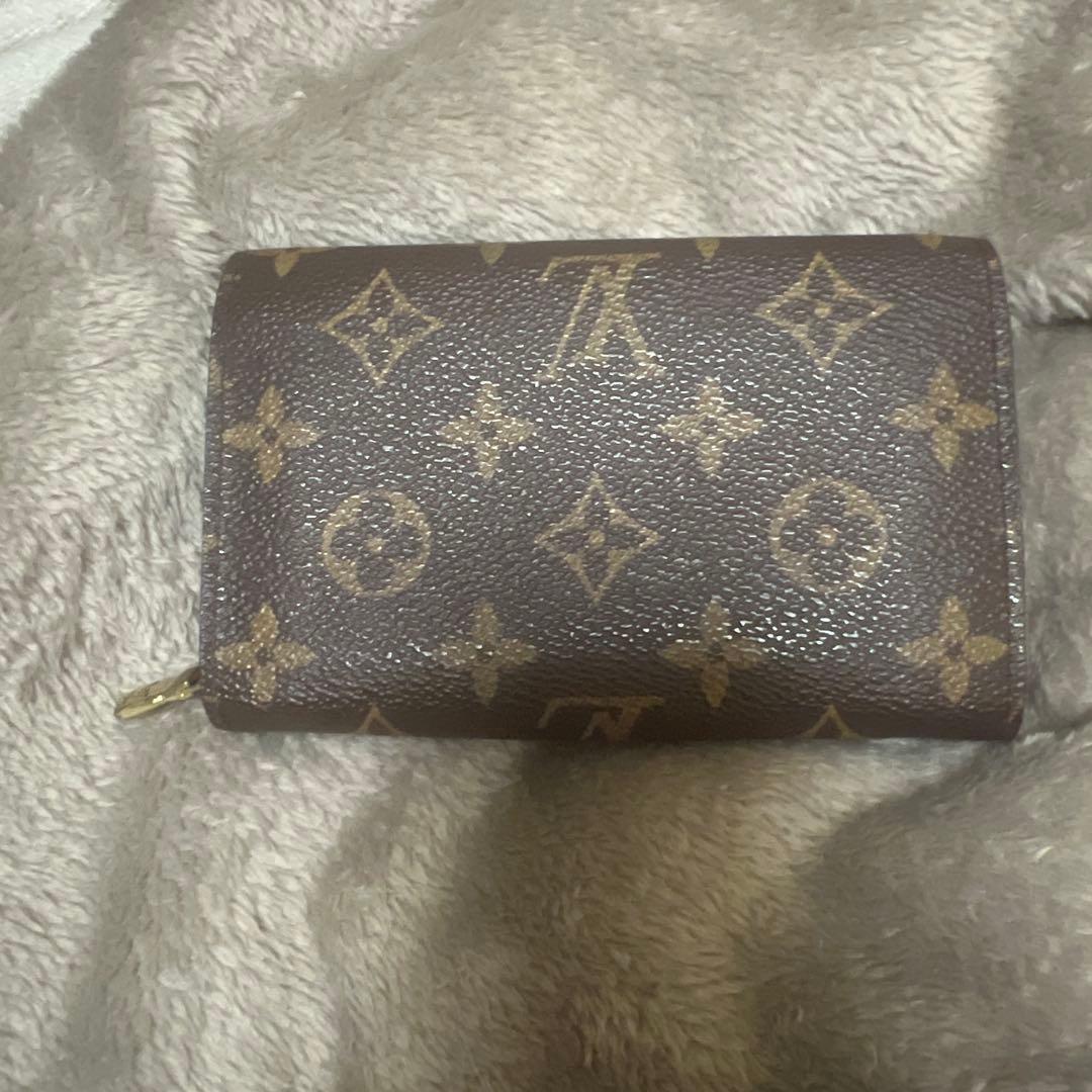 LOUIS VUITTON モノグラム 折り財布 ポルトモネビエ トレゾール
