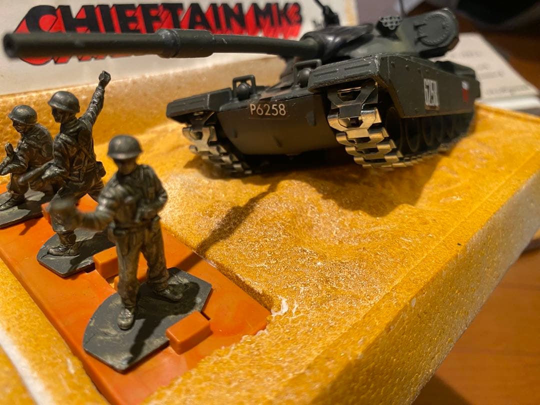 ヴィンテージ品　ヴィンテージ　Polistill 戦車