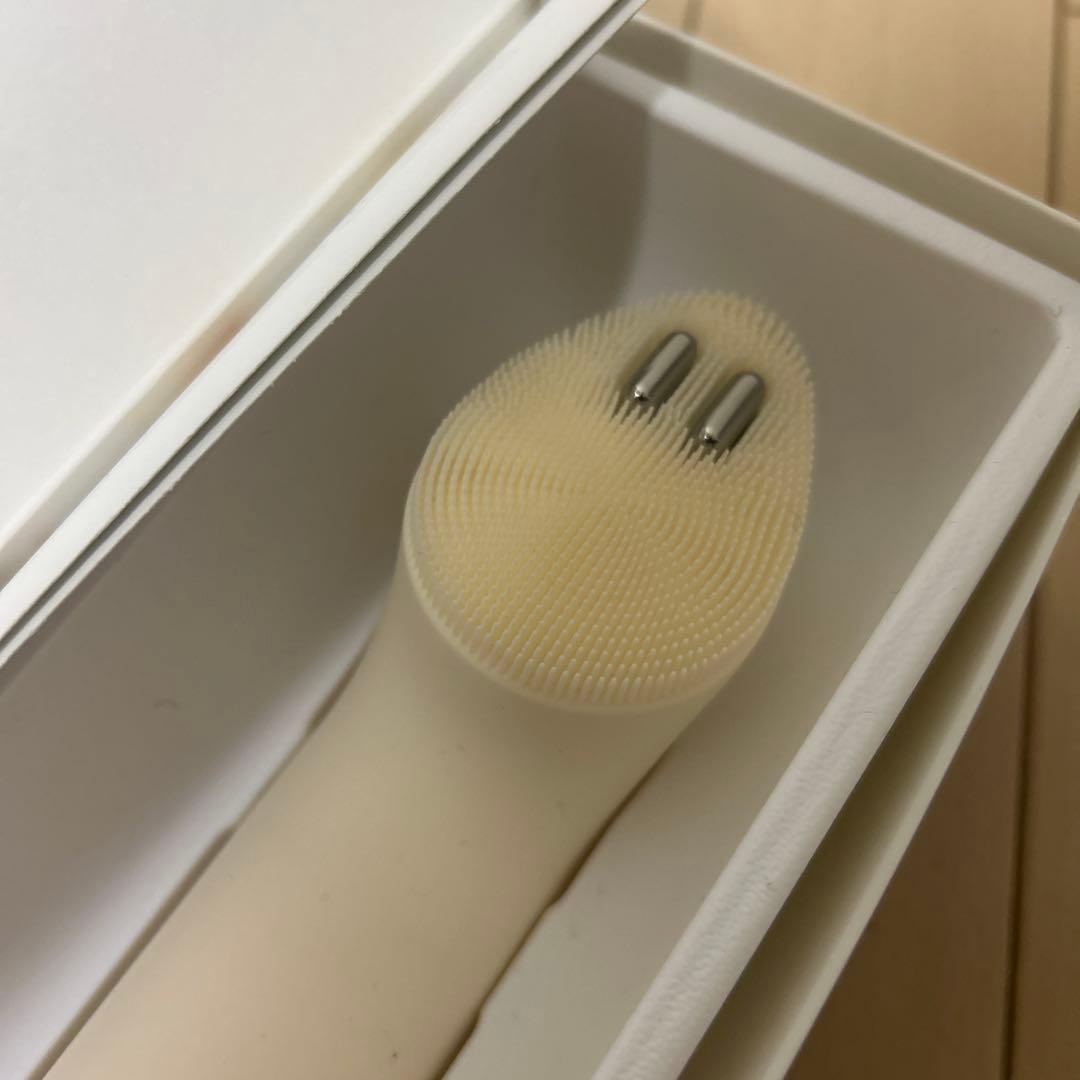 medicube 振動リフトクレンザーヘッド　ベージュ