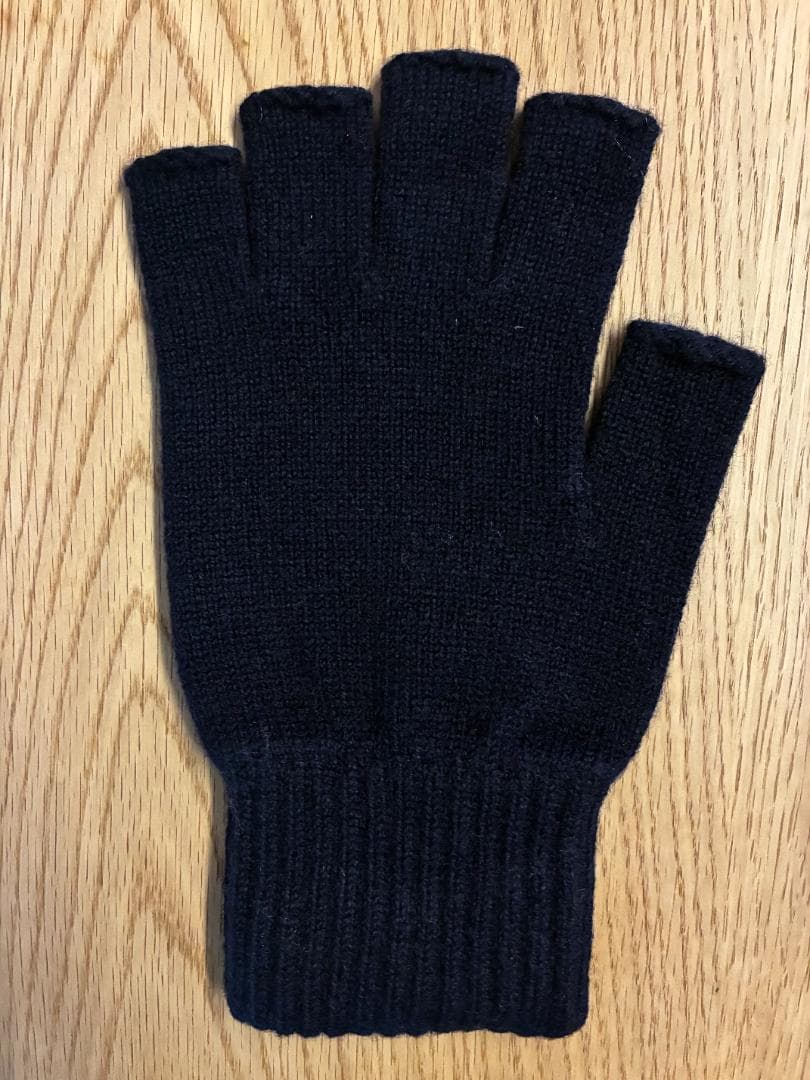 Johnstons of Elgin　ジョンストンズオブエルガン　カシミヤ手袋